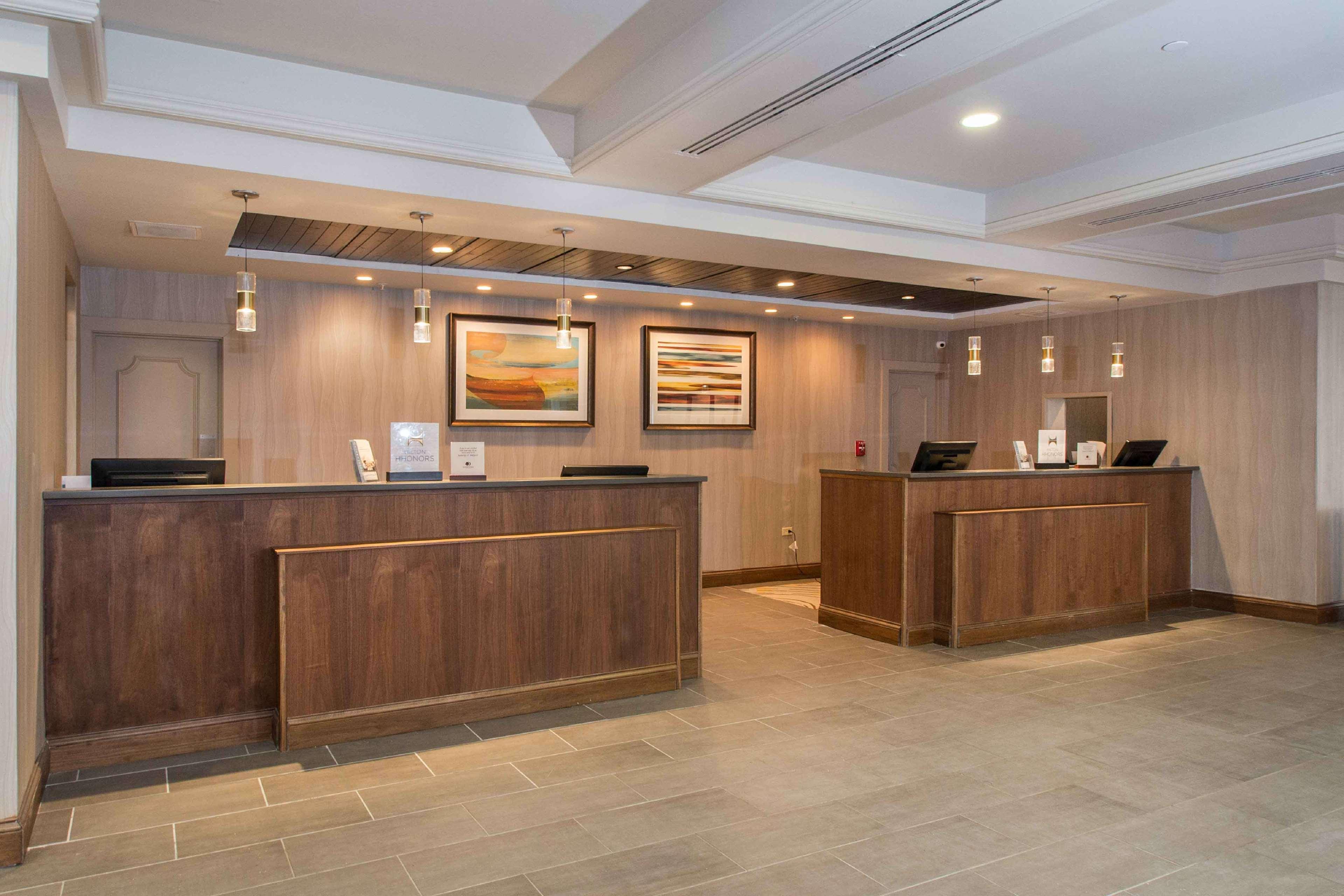 Doubletree By Hilton Cleveland East Бийчууд Екстериор снимка