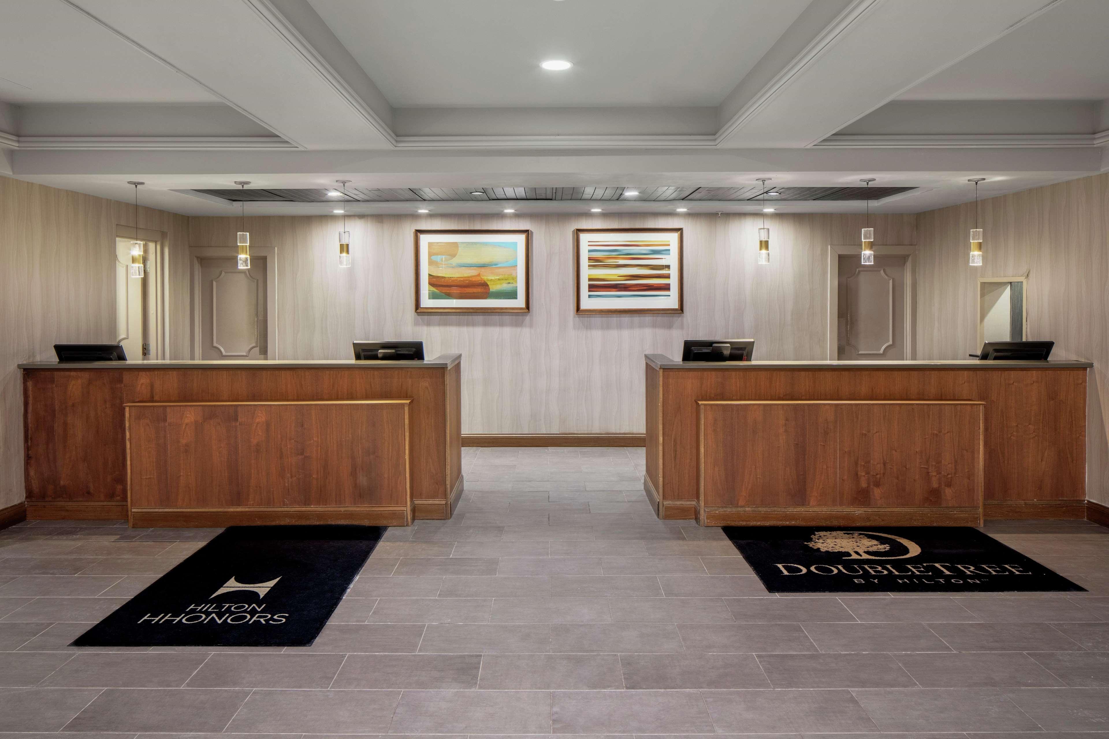 Doubletree By Hilton Cleveland East Бийчууд Екстериор снимка