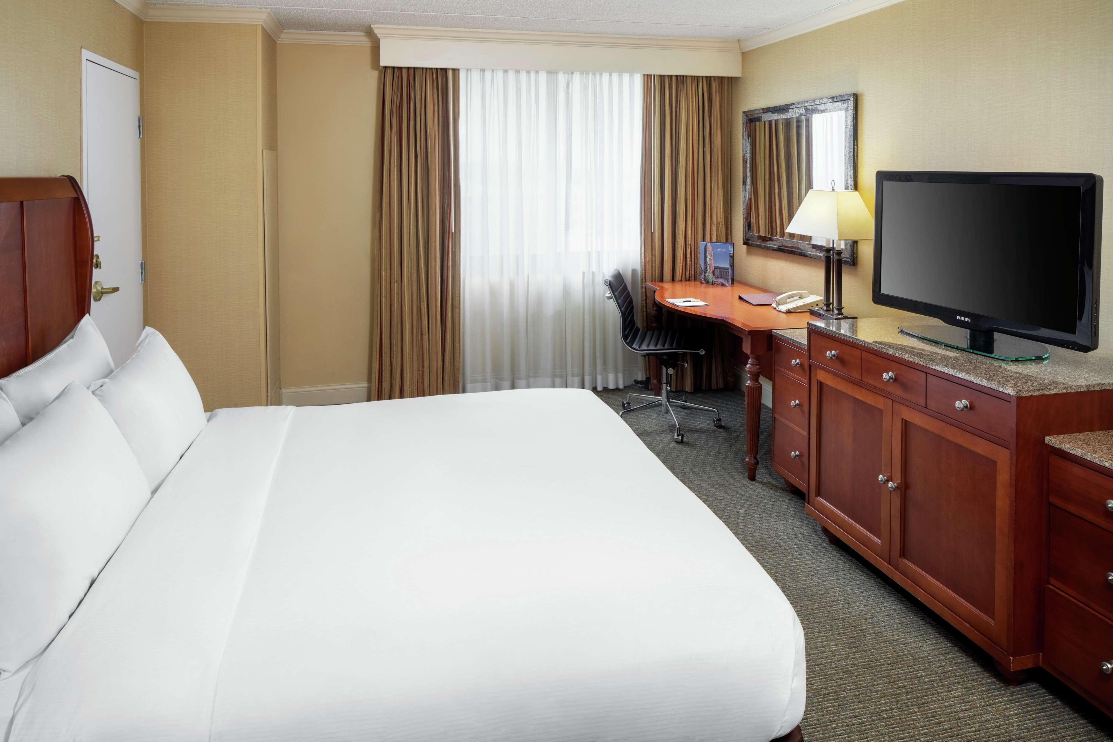 Doubletree By Hilton Cleveland East Бийчууд Екстериор снимка